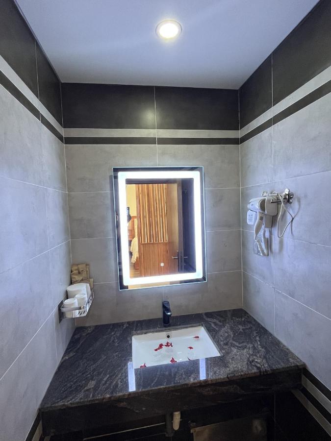 דואונג דונג Sk Boutique Hotel מראה חיצוני תמונה