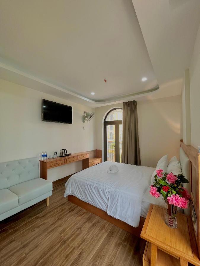 דואונג דונג Sk Boutique Hotel מראה חיצוני תמונה